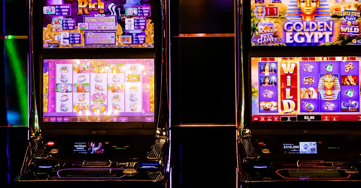 Художественное оформление онлайн казино с декоративными элементами